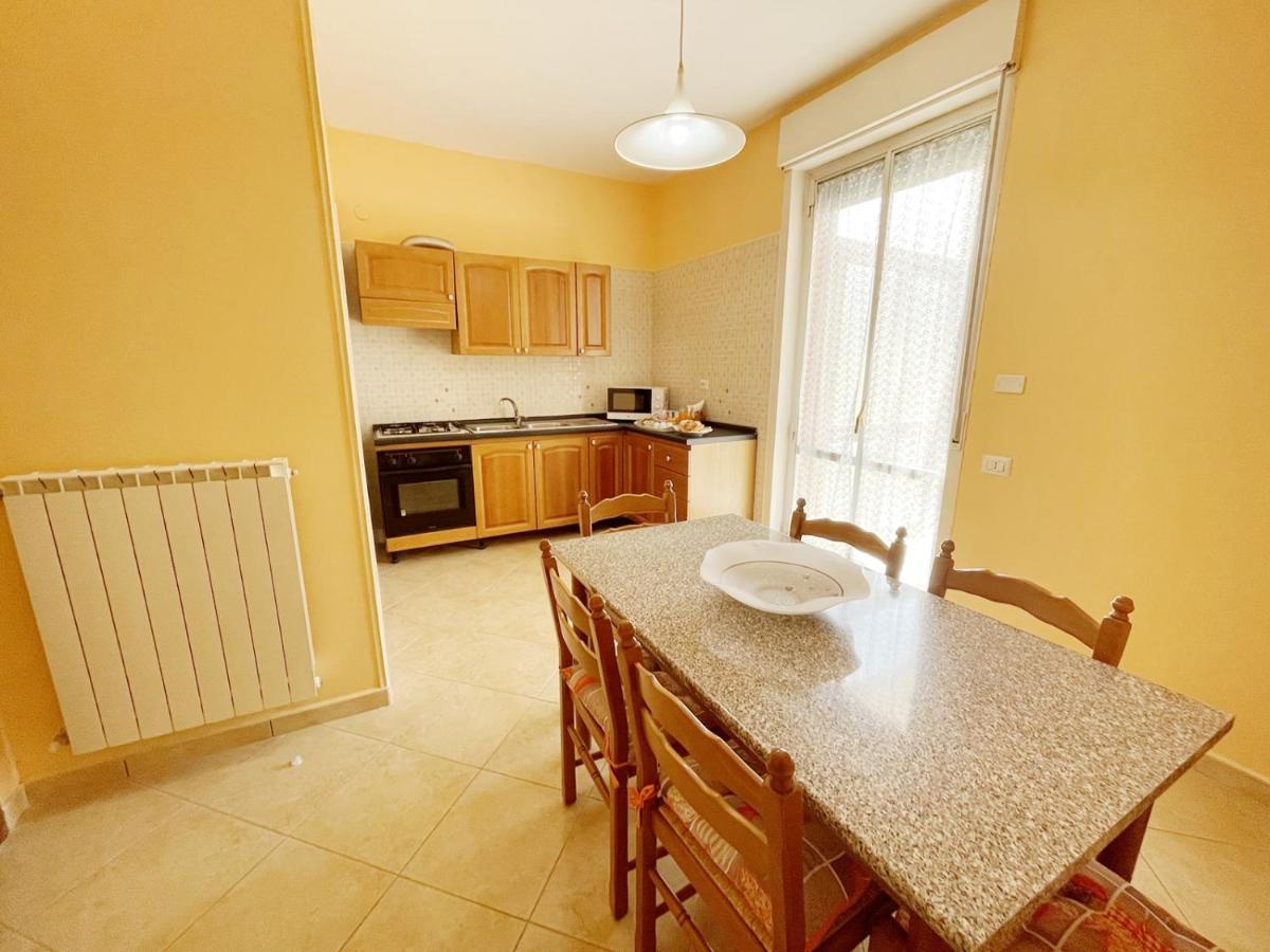 Flavia Apartment 카스텔라마레디스타비아 외부 사진